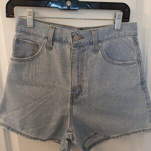 Levis High Waist Mom Shorts 26 Light Wash Distressed Edge Shorts